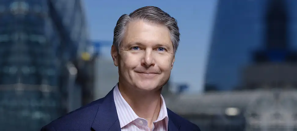 A headshot of Scott Gunter