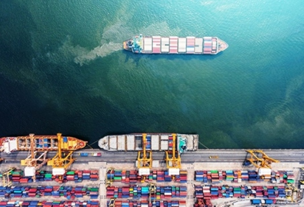 Riduzione delle emissioni di zolfo delle navi in arrivo con il nuovo regolamento IMO