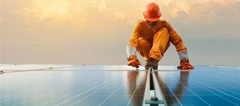 Bridging the Gap Between Technology and Financial Risk:  A Q&A with New Energy Risk CEO Tom Dickson Bridging the Gap Between Technology and Financial Risk:  A Q&A with New Energy Risk CEO Tom Dickson