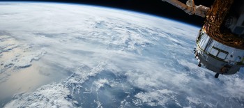 Der Weltraum, unendliche Weiten? Wie Risikomanagement und die richtigen Daten Innovation ermöglichen können